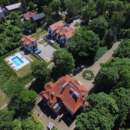 Villa Aurelia Naleczow Exterior photo